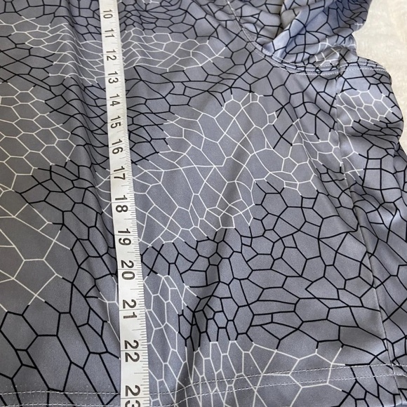 AND1 Men's Athletic Shorts in Gray Pattern - Picture 6 of 10